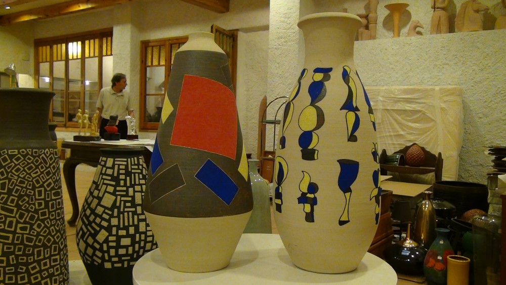 quatre peces pintades amb formes abstractes